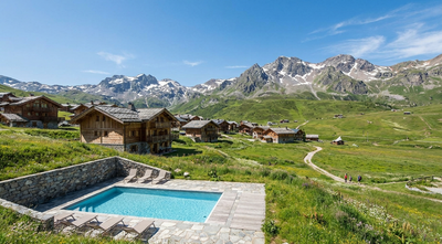 Location à la montagne en été avec piscine : le guide local